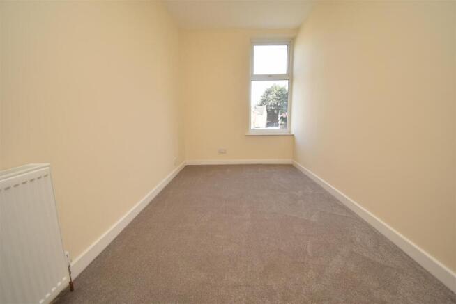 3 bed Terraced to rent Image 10