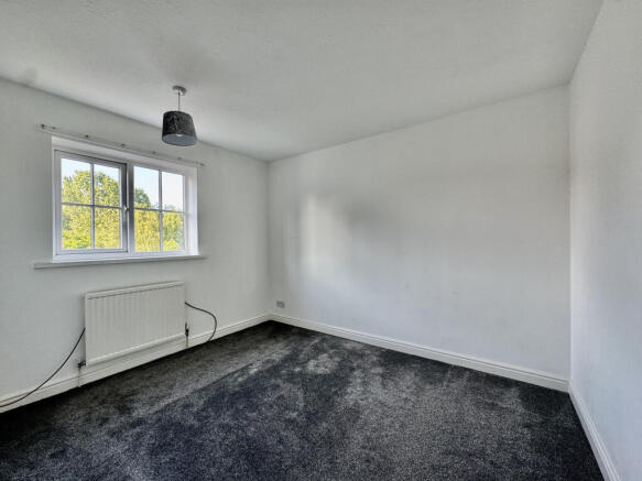 2 bed Town House to rent Image 8