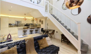 92, Hardinge Street, London E1 0EB