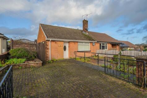 Golf Road, New Inn, Pontypool