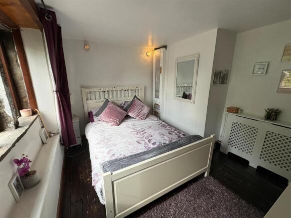 2 bed Terraced for sale Image 9