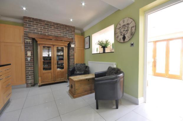 Kitchen/Reception