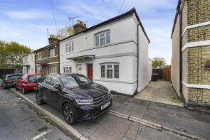 54, Walnut Tree Avenue, Dartford DA1 1LJ