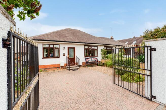 18 Shakespeare Road, Kettering (18 of 23).jpg