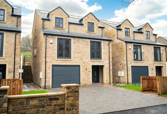 4-bed detached on Station Road, Meltham, Holmfirth, HD9, £540,000