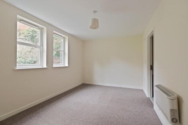 2 bed House for sale Image 10