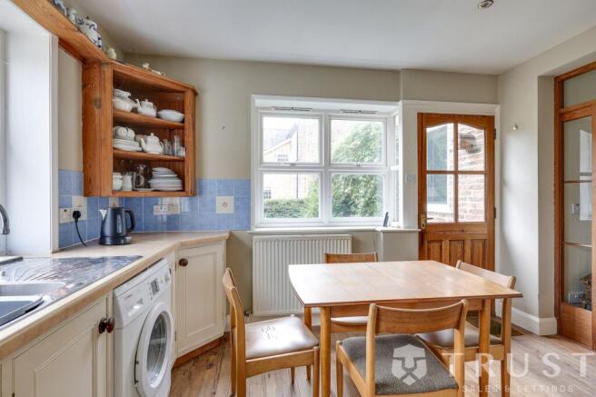 3 bed Detached for sale Image 4