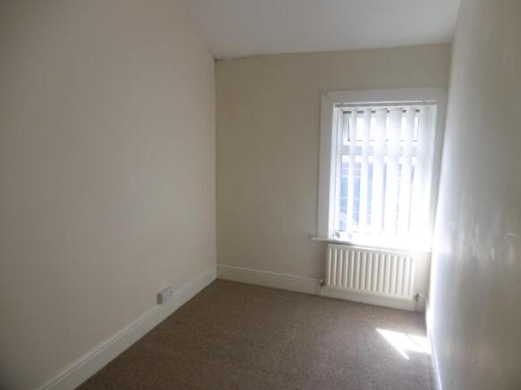 Bedroom 3 (FRONT)
