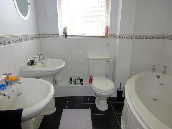 Photo 11