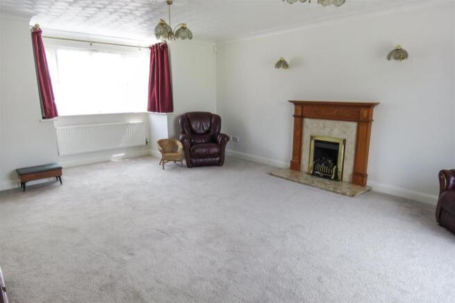 Lounge new.JPG