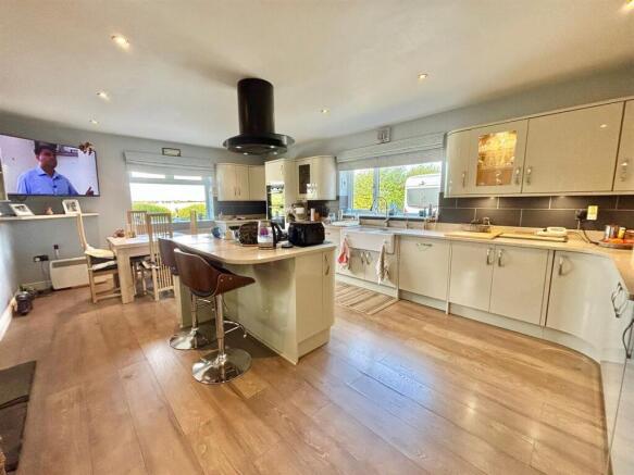 Kitchen Diner