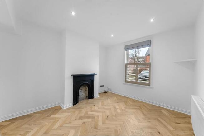 3 bed Terraced for sale Image 6