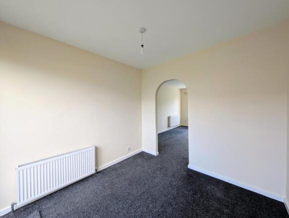 3 bed Semi-Detached to rent Image 9