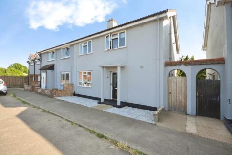 Hall Pond Way, Felixstowe, Suffolk