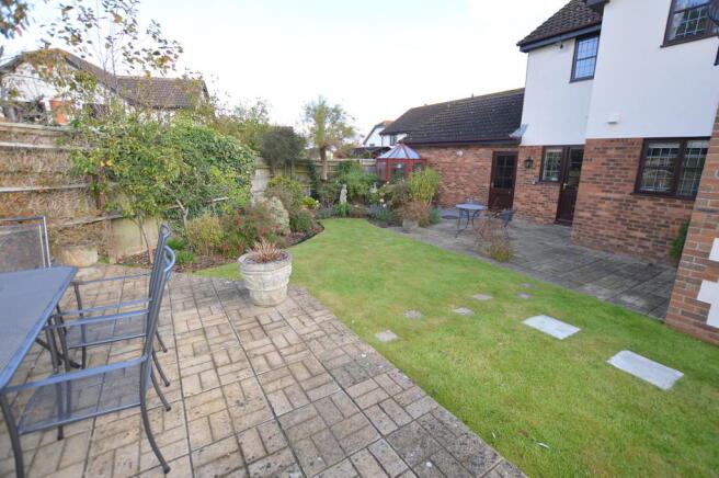Photo 10