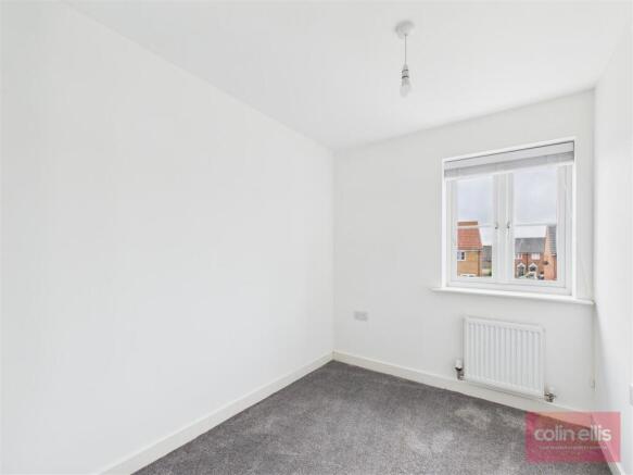 3 bed Semi-Detached for sale Image 9