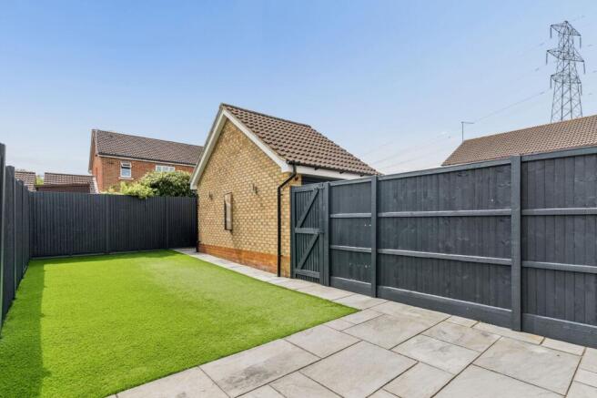 Tamar Close, Stevenage, SG1 photo 4