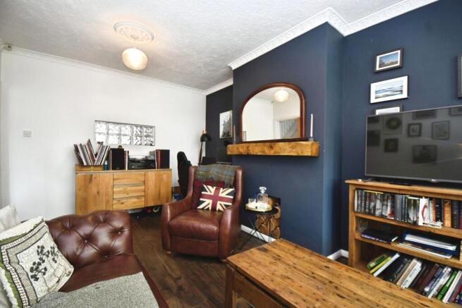 3 bed Semi-Detached for sale Image 8