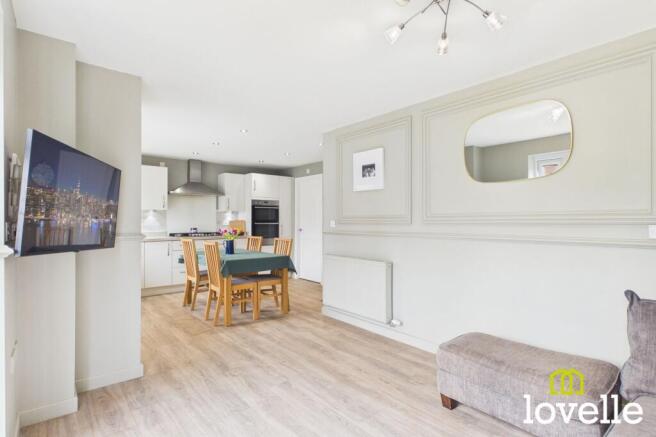 4 bed Detached for sale Image 7