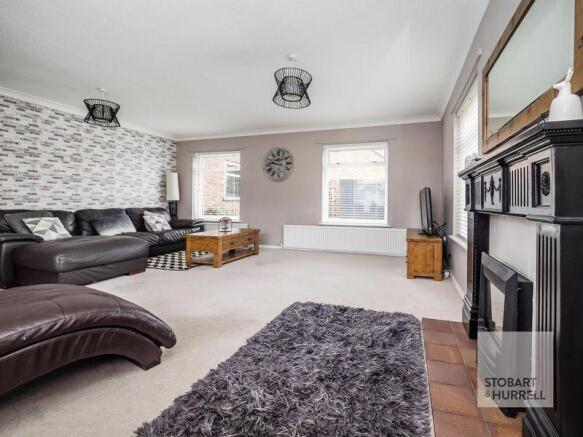 Lounge Reverse