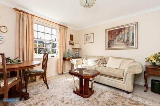 Sitting/Dining Room