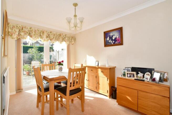 Lounge/Dining Room