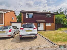 35, Kelso Close, Pound Hill, Crawley RH10 7XH
