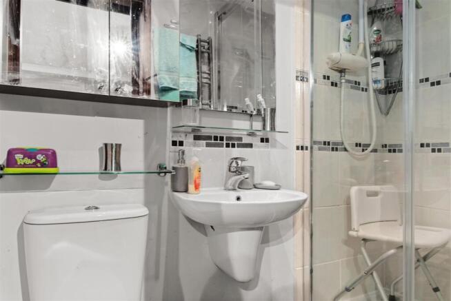 Master Ensuite