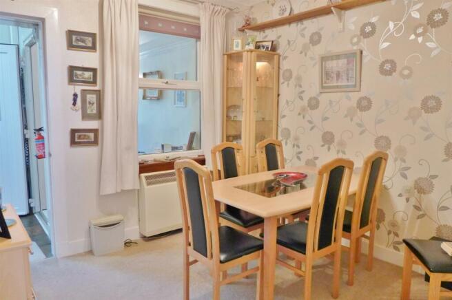 dining room.JPG