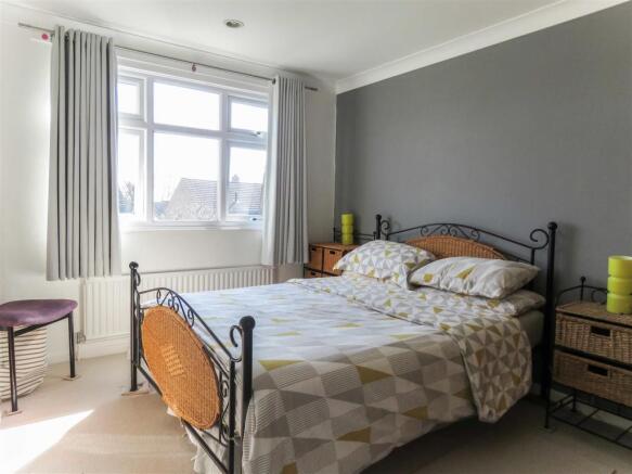 Bed 3.JPG