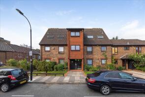 27, Abbey Gardens, London W6 8QR