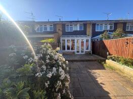 14, Russet Close, Farnham GU10 1BN