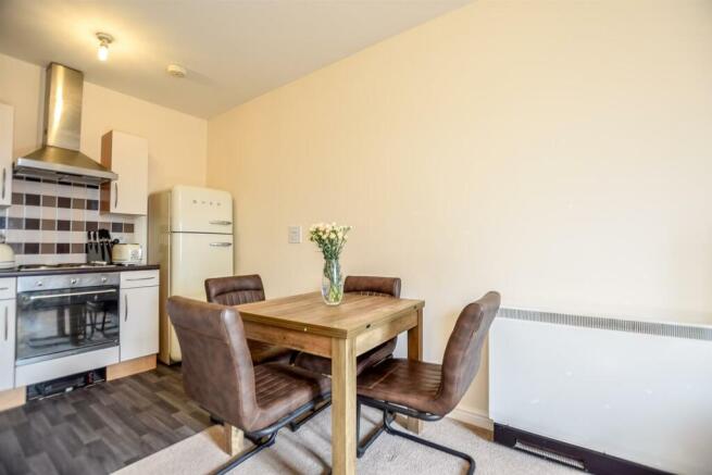 Living/Dining Area