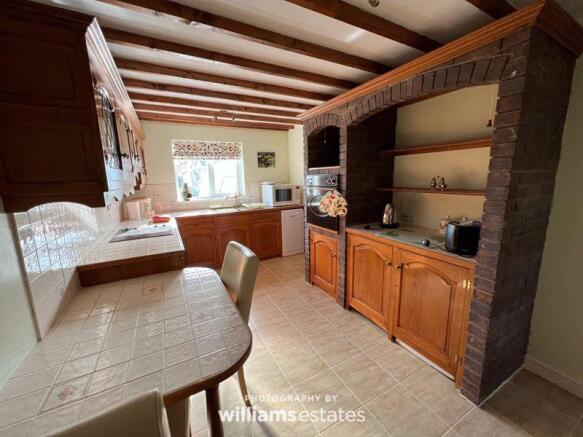 Cottage- Kitchen