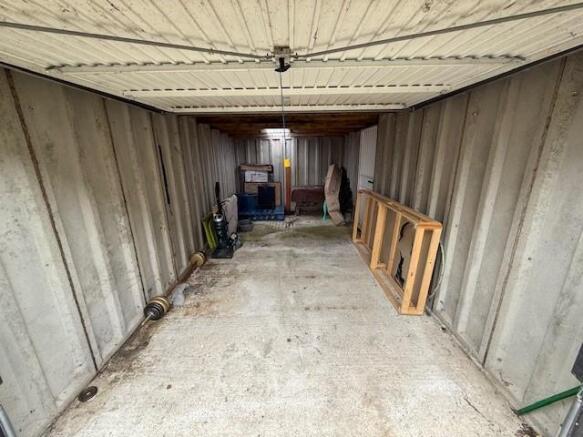 3 bed Town House to rent Image 12
