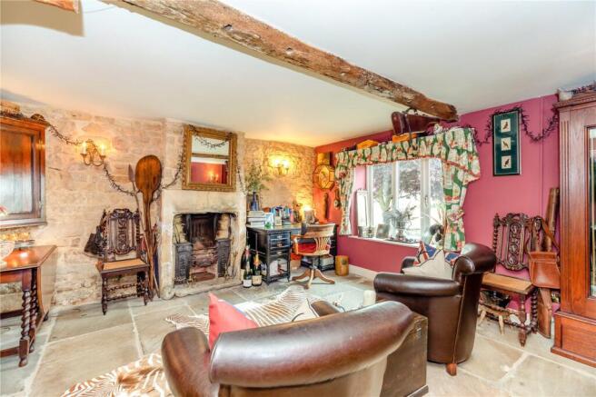 4 bed Detached for sale Image 8