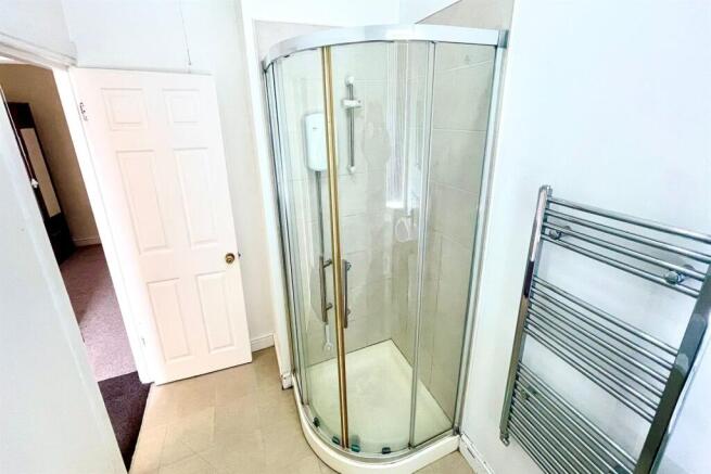 2 bed Terraced for sale Image 8