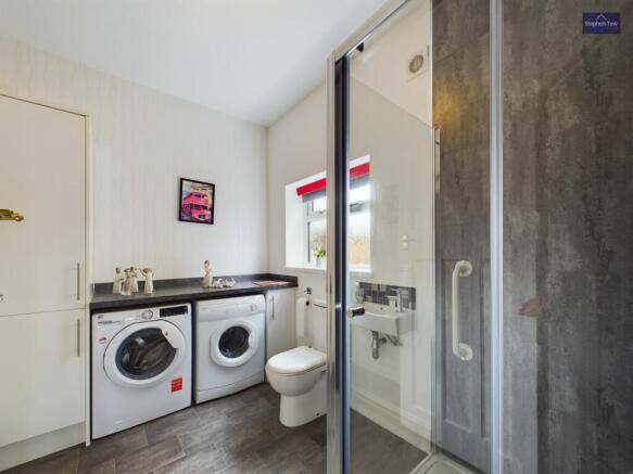 GF Shower Room/Utility