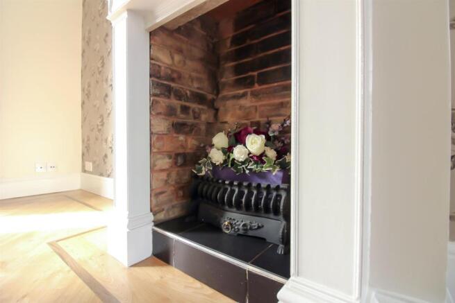 Dining Room d.JPG