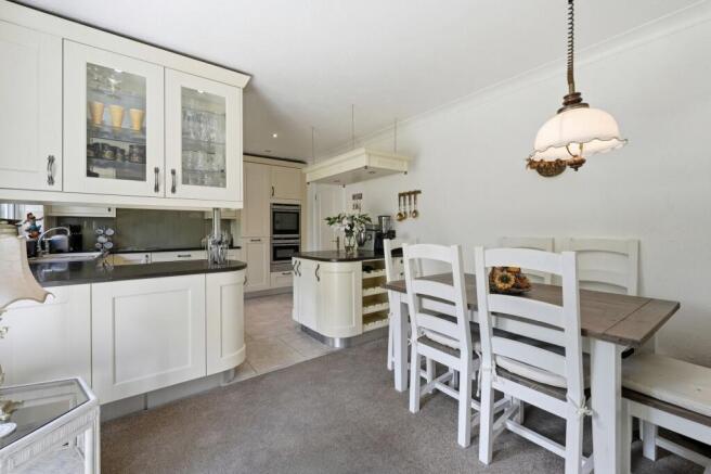 Lodge Farm Close, Bramhall, SK7 photo 4