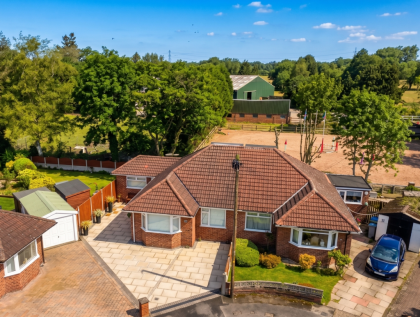 Romford Road, Sale, M33
