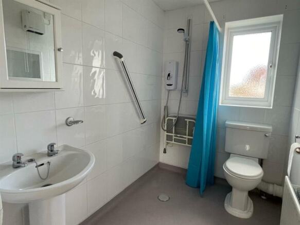 Wet Room.jpg