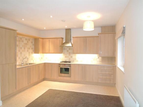 6 TUDOR CT KITCHEN.JPG