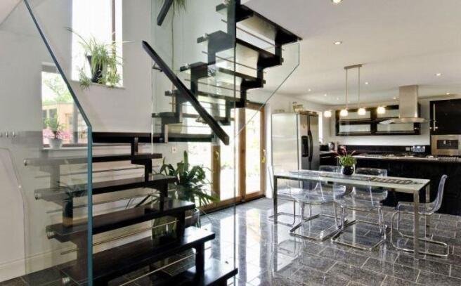 Picture No. 05