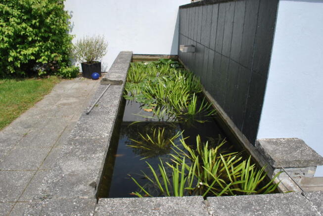 GARDEN POND