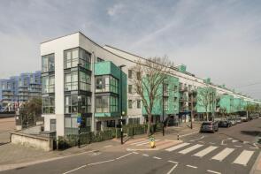 Flat 4, 71a, Drayton Park, London N5 1AN