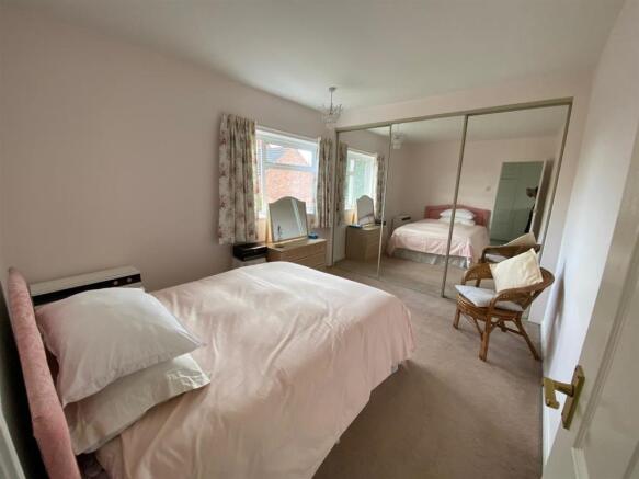 Bedroom 2.jpg