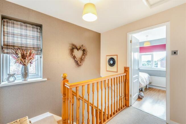 8570821-interior11.jpg