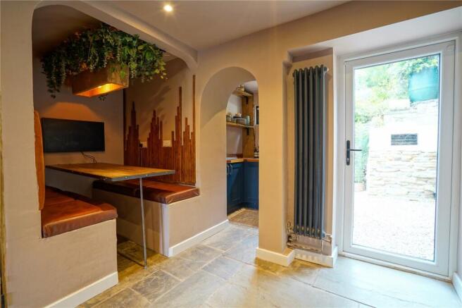 2 bed Terraced for sale Image 7