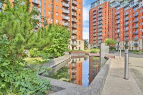 80, Faroe, Gotts Road, Armley, Leeds LS12 1DF